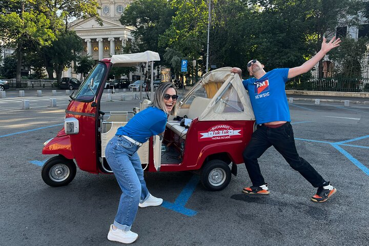 Bucharest Tuk Tuk city tour
