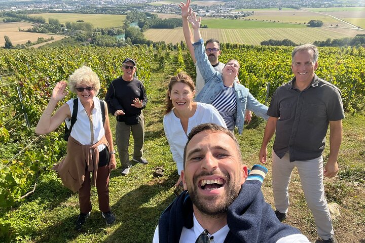 Reims or Epernay: Full day Champagne Mumm, family grower & lunch