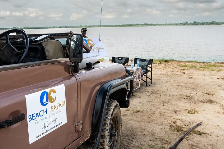 From Zanzibar : Private Full-Day Safari Selous with Flights