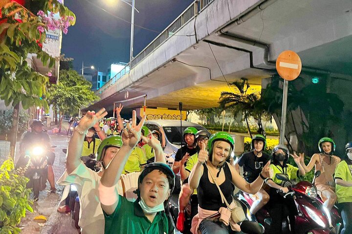 Ho Chi Minh City: Motorbike Street Food Tour with 12 Tastings