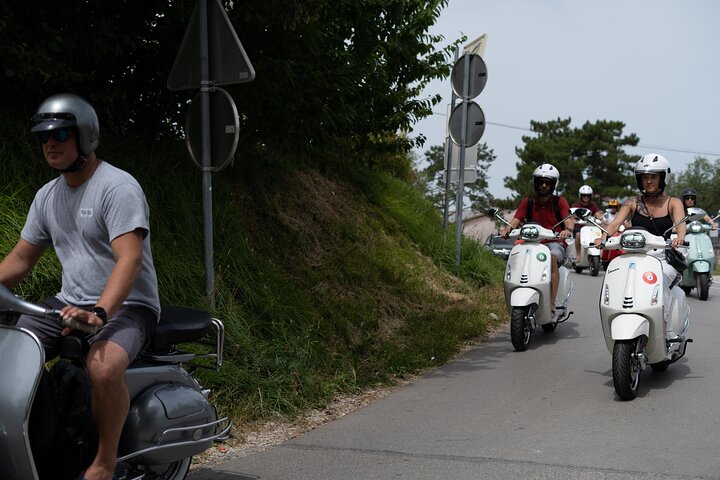 Half Day Vespa Countryside Tour and Tastings in Istria