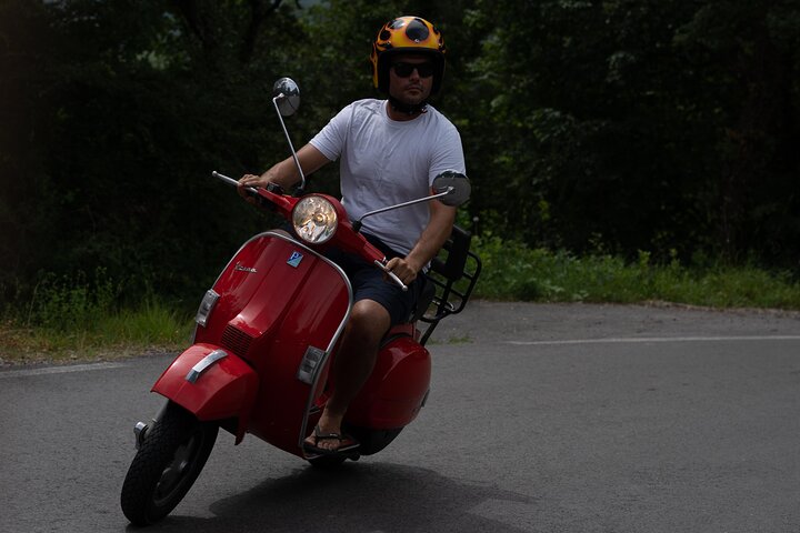 Half Day Vespa Countryside Tour and Tastings in Istria