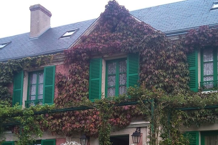 Giverny Gems: Exclusive Guided Walking Tour