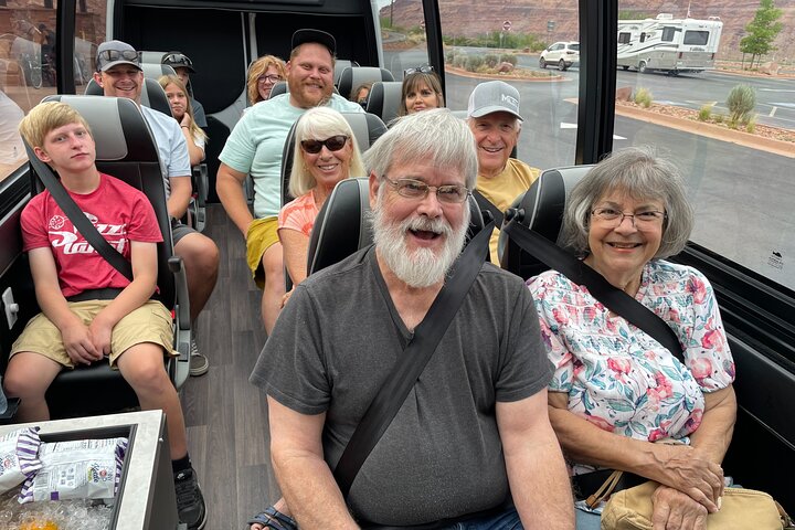 HIGHLY RATED Arches National Park Sightseeing Tour From Moab Utah
