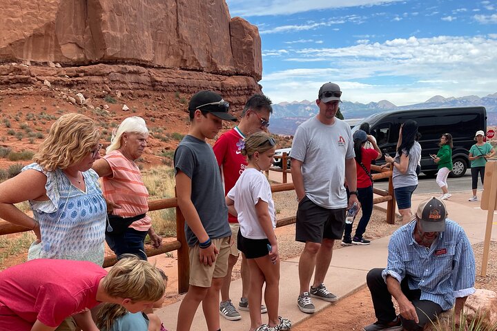 HIGHLY RATED Arches National Park Sightseeing Tour From Moab Utah