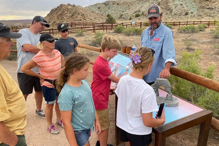 HIGHLY RATED Arches National Park Sightseeing Tour From Moab Utah