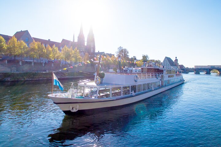Strudel cruise on the Danube in Regensburg