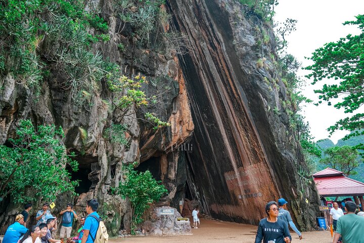 Day Trip to James Bond (Canoeing & Kayaking Islands & Lunch)