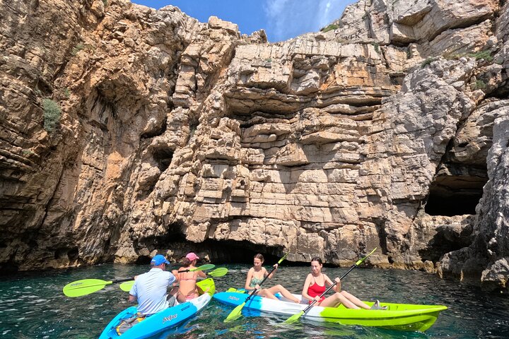Pula Kayak Tour: Hidden Beaches, Snorkeling & Cliff Jump