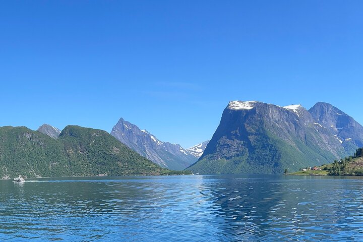 Hjørundfjord Fjord Tour Roundtrip from Ålesund