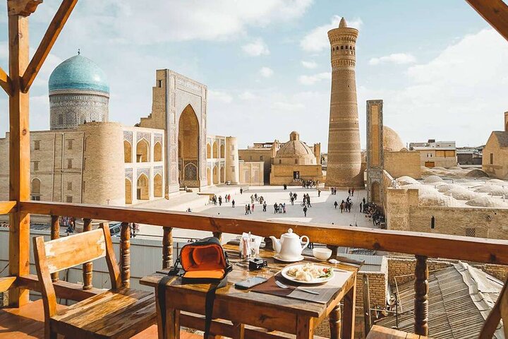 Bukhara Old Town Guided Tour with 16 Iconic Stops