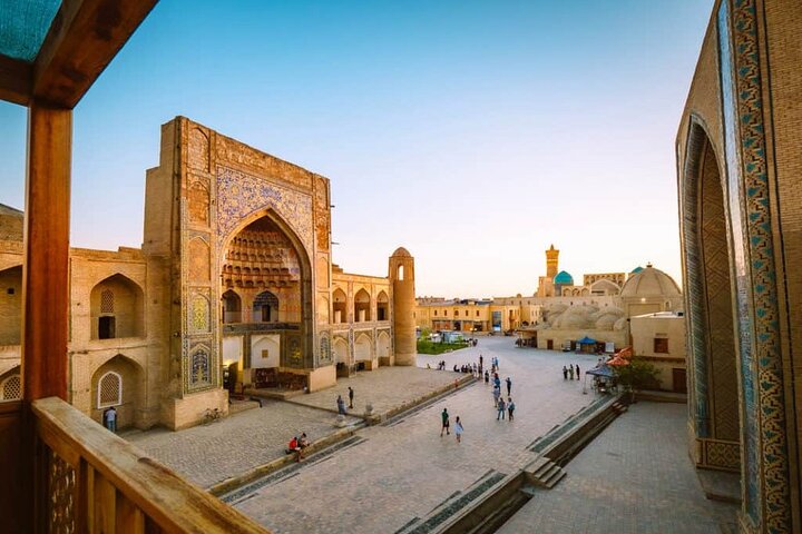 Bukhara Old Town Guided Tour with 16 Iconic Stops