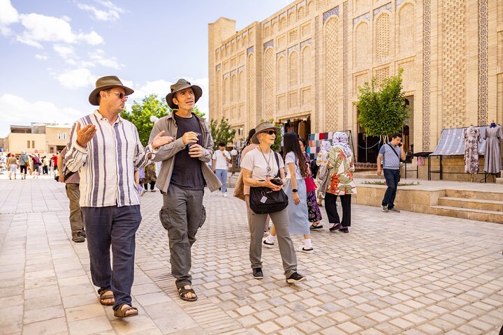 Bukhara Old Town Guided Tour with 16 Iconic Stops