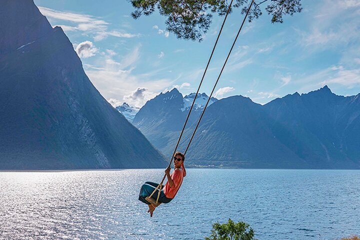 All About the Fjords in One Tour by Boat and Bus from Ålesund