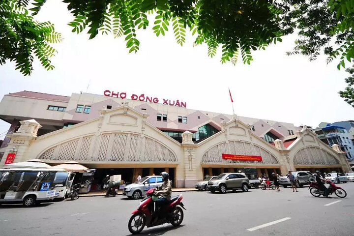 Hanoi City Tour: Private Half-Day Customized with Train Street