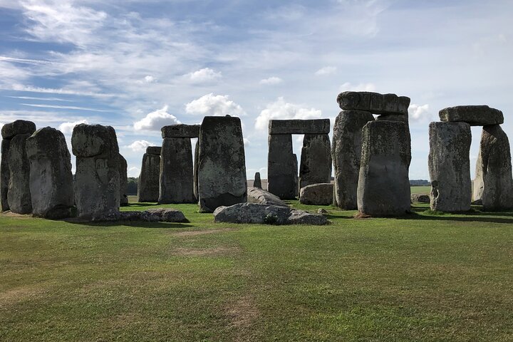 Southampton to Heathrow Airport - Via Various Attraction's