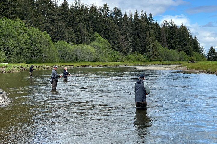Icy Strait River Fishing & Wildlife Search