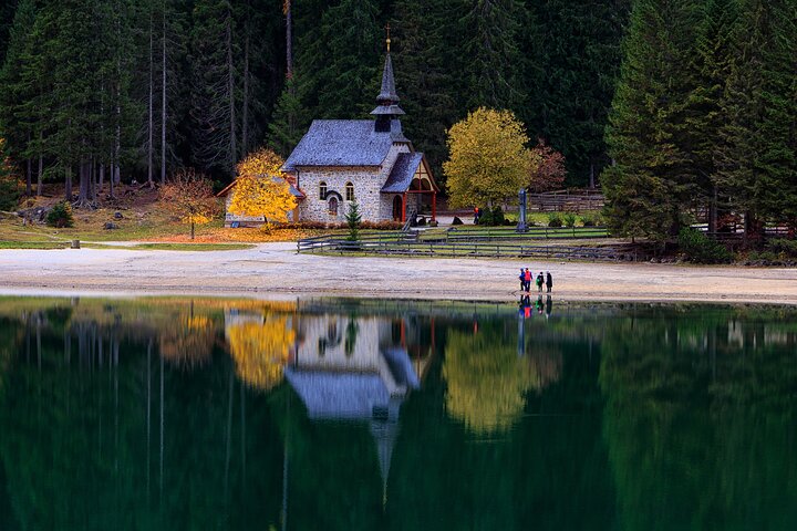 Private Hiking to the Three Peaks, Misurina and Braies da Cortina