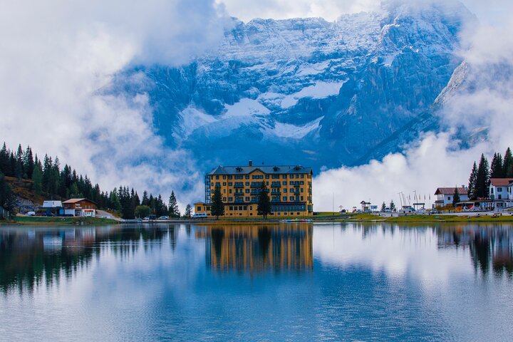 Private Hiking to the Three Peaks, Misurina and Braies da Cortina