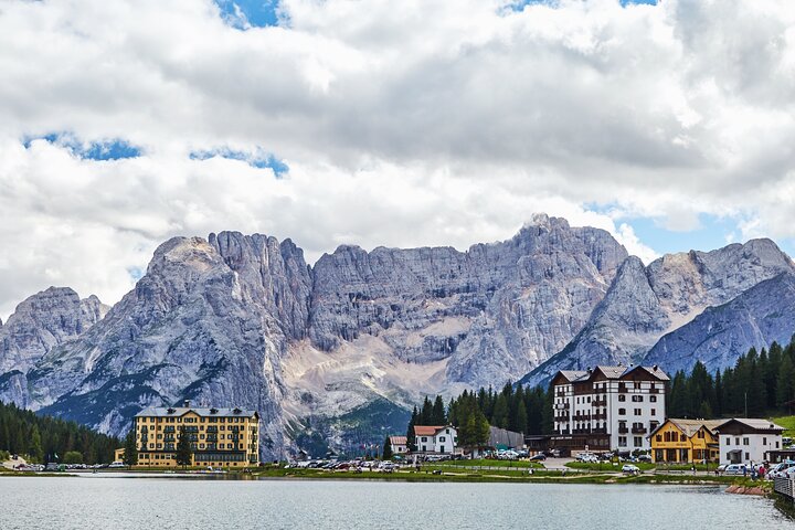 Private Hiking to the Three Peaks, Misurina and Braies da Cortina