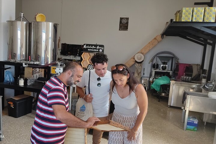 Kefalonia: Private Olive Oil, Honey & Wine Tasting Experience