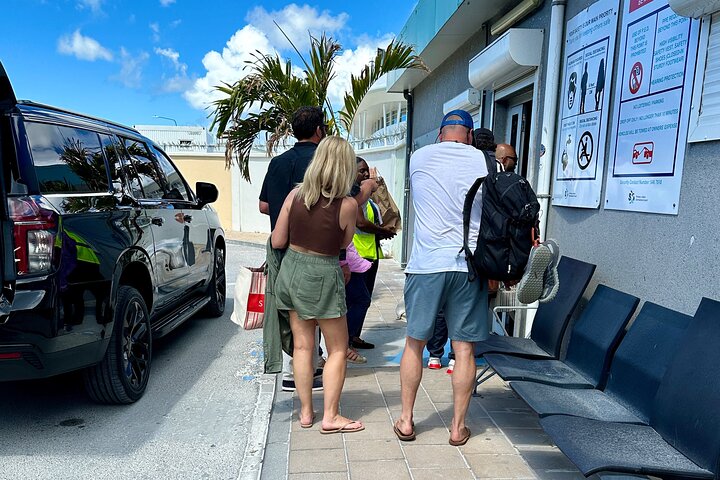 Luxury VIP Airport - Hotel pickups | St. Martin - St. Maarten