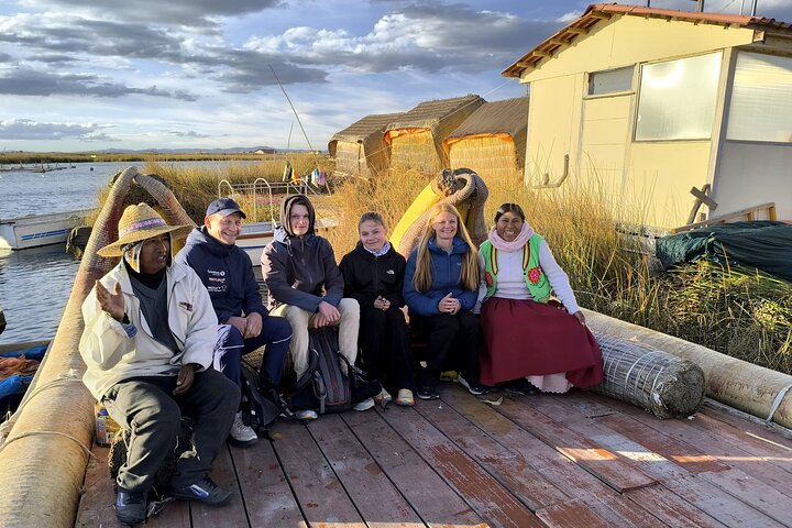 3h Boat Tour to Uros Island from Puno