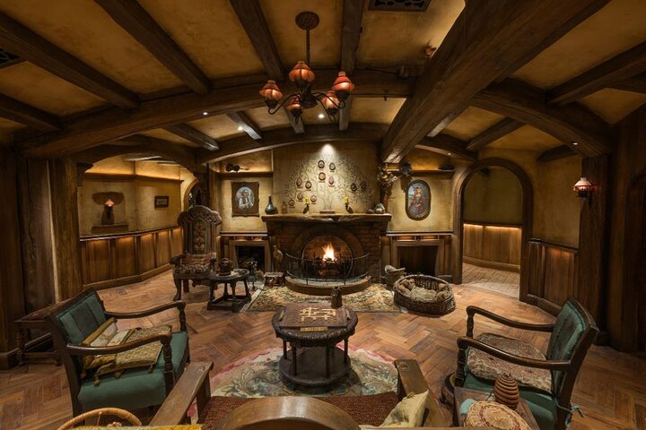 Small Group Hobbiton Movie Set from Tauranga