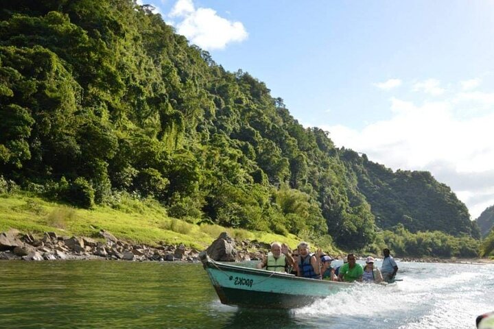 Jewel Of Fiji incl Fijian Village, waterfall & Lunch(Nadi Hotels)