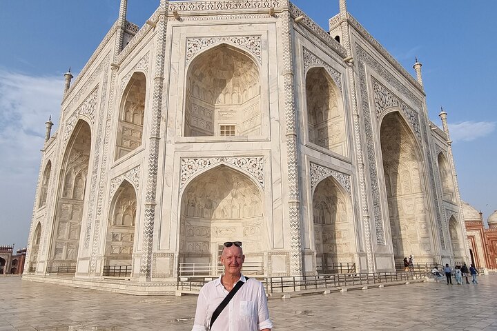 Taj Mahal Sunrise Tour with Skip-the-Line Entry & Expert Guide