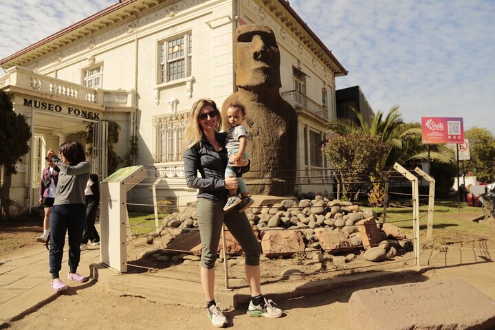 Transfer to San Antonio port prior cruise with tour in Valparaiso and Casablanca