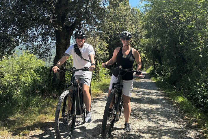 Cortona E-Bike Scenic Ride - Private Medieval Countryside tour