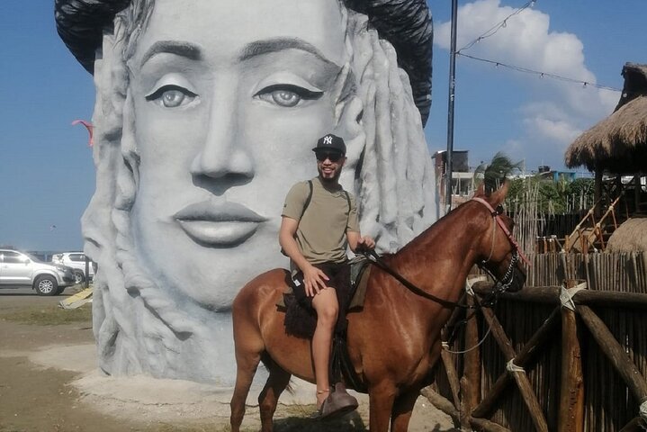 Horseback riding on the beaches of Cartagena