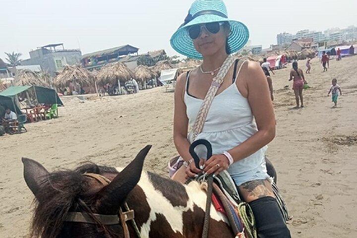 Horseback riding on the beaches of Cartagena