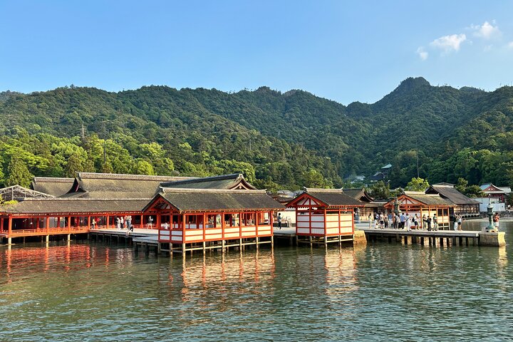 Hiroshima and Miyajima by Bike and Boat