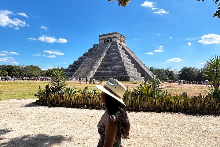 Chichen Itza from Merida with cenote, Izamal and Mayan cuisine