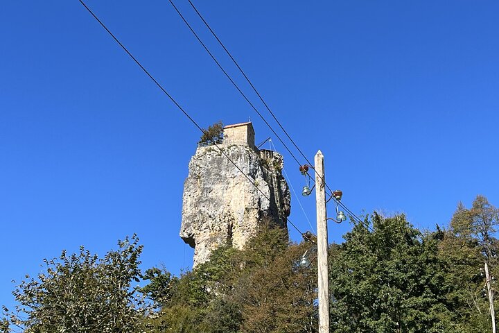 Kutaisi: Chiatura Cable Cars & Katskhi Pillar Guided Tour
