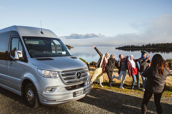 Milford Sound Premium Small Group Tour & Cruise from Queenstown