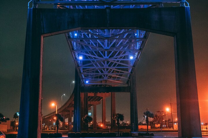 A Spectacular Scavenger Hunt: Sparkling City by the Sea
