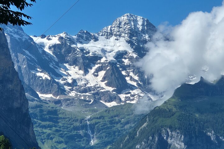 Easy countryside tour in Swiss Alps - kids friendly