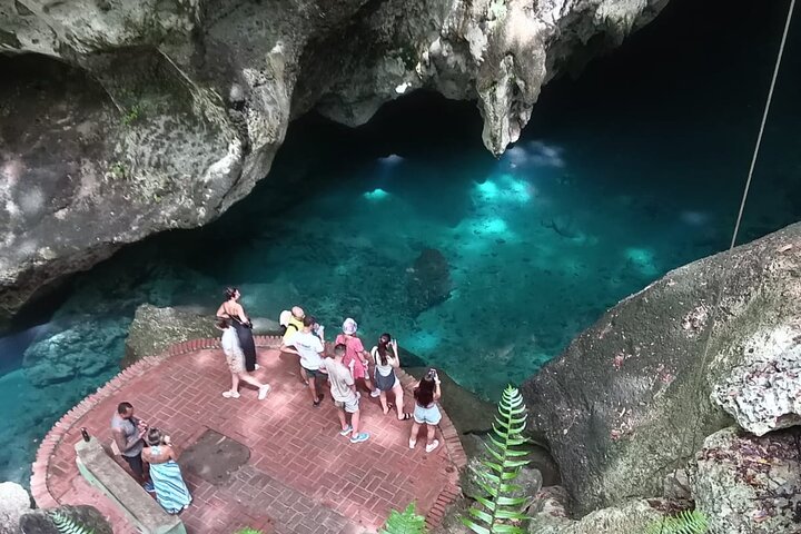 Excursion to the Three Eyes Park and the Colón Lighthouse