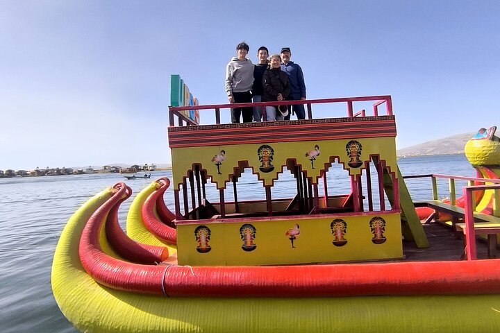 3h Boat Tour to Uros Island from Puno
