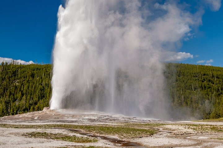 Self-Guided Audio Driving Tour in Yellowstone National Park