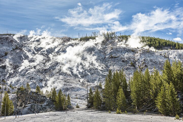 Self-Guided Audio Driving Tour in Yellowstone National Park