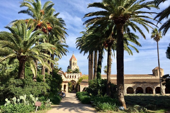 Private escape to discover Cannes & Lerins islands from the sea