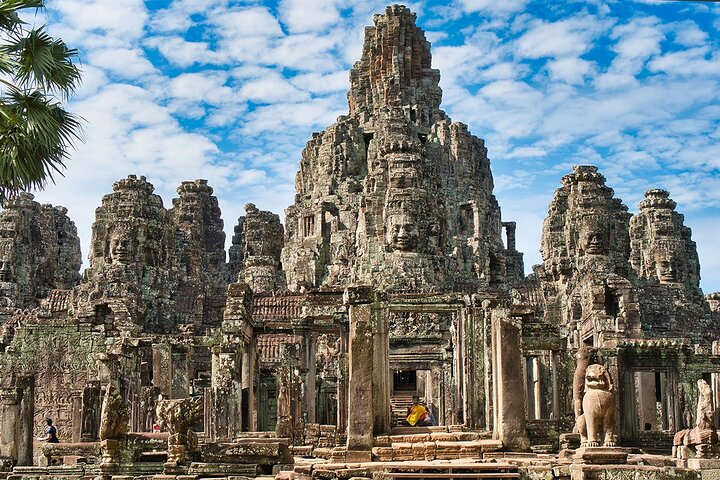 Angkor Wat Sunrise or Sunset Tour with Guide from Siem Reap
