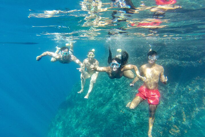Kayak and Snorkeling Excursion in Maro Cerro Gordo Cliffs