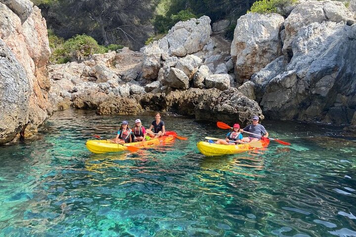 Kayak and Snorkeling Excursion in Maro Cerro Gordo Cliffs