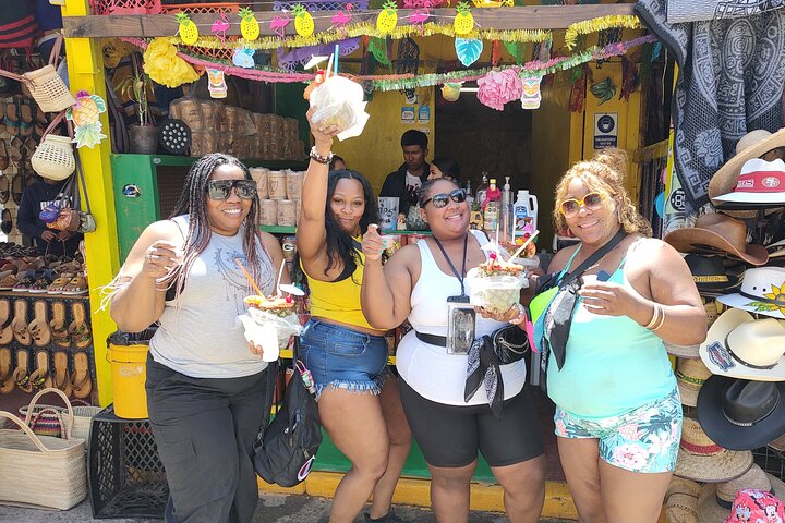 Private excursion to Bufadora and flea market