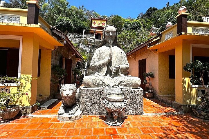 Mui Ne/Phan Thiet: Ta Cu Mountain with Cable Car & Lying Buddha